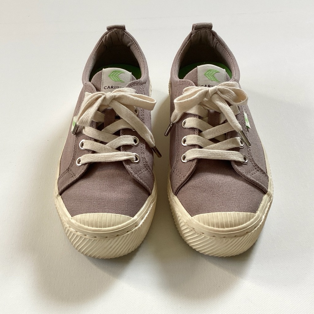 Cariuma Gray Canvas Sneakers